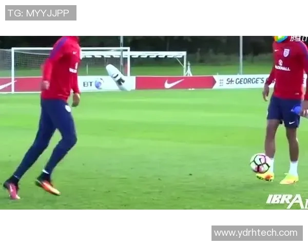 绚丽多彩的花式足球明星表演秀展现技巧与激情的完美结合 绚丽多彩的花式足球明星表演秀展现技巧与激情的完美结合